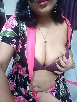 Laaly_Sona on StripChat 