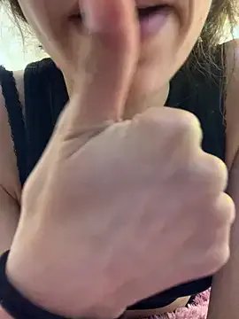 Labelleamira from StripChat