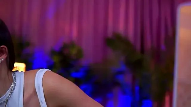 LalaRoze — Start the day with oil