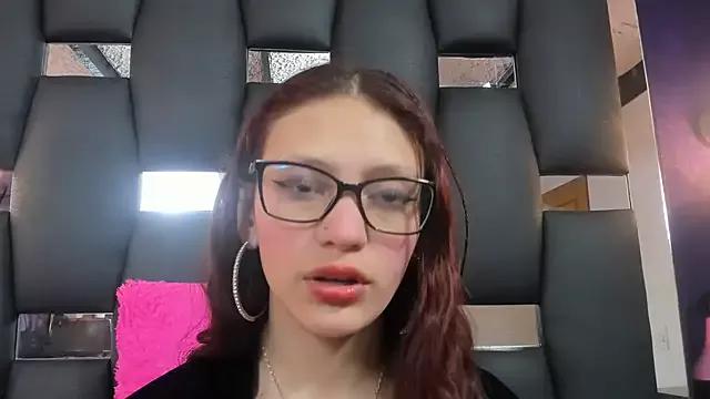 LARICSABLUE on StripChat 