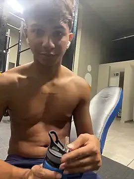 Leonarrrd_01 on StripChat