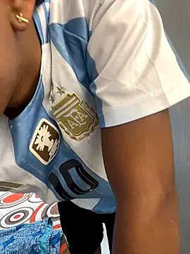 Leonarrrd_01 on StripChat