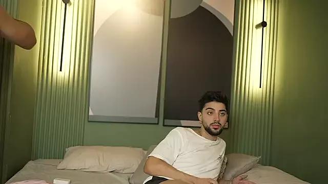 Liam_and_luca on StripChat 