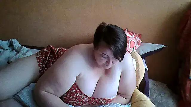 LiluHot on StripChat 