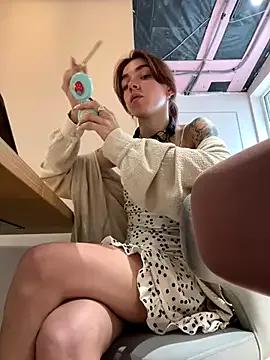 Lily__Belle on StripChat 
