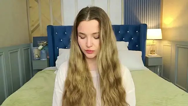 Lina_Sinerz from StripChat