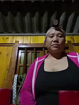 Linhcutex from StripChat