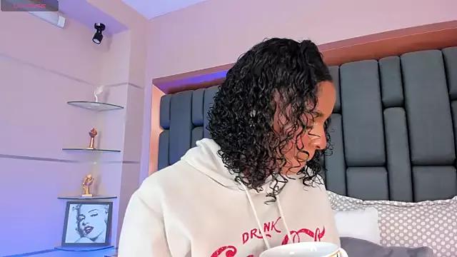 LisaMendez on StripChat 