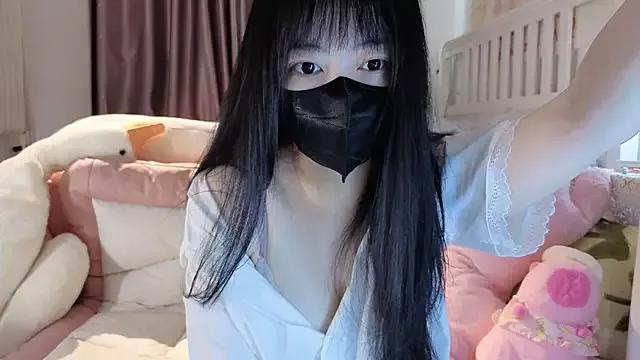 love-uiui on StripChat 