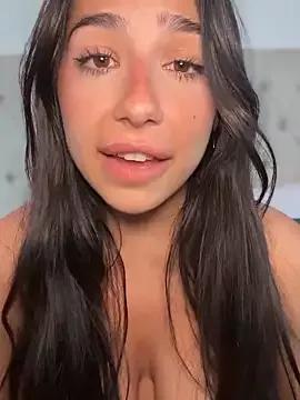 LoveLillyy on StripChat 