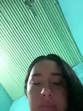 Luciaparker03 on StripChat