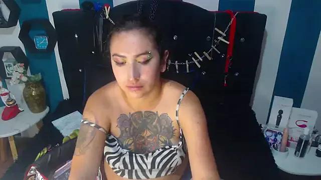 LucyStrike_ on StripChat 