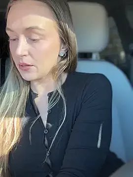 lunagirl13 on StripChat