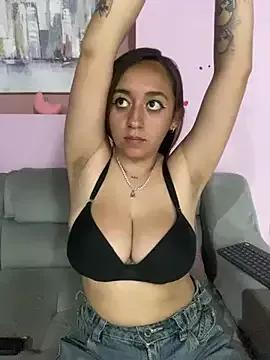 LuPink_ on StripChat 