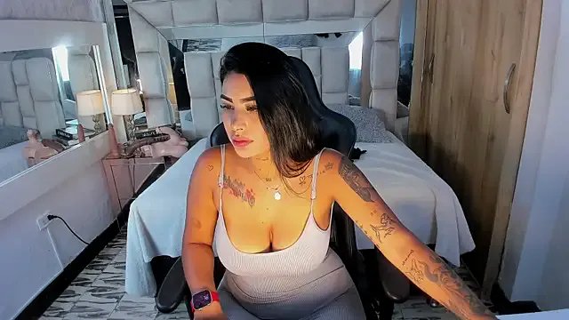 MaddyGray_ on StripChat