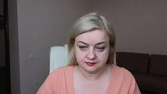 Mary_Mist on StripChat 