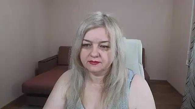 Mary_Mist on StripChat 