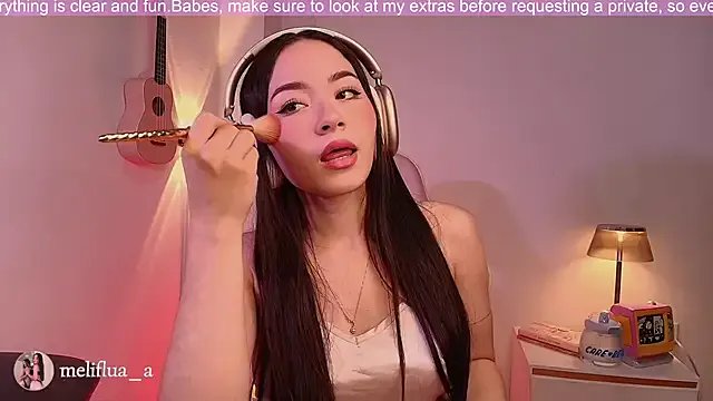 Melifluaa on StripChat