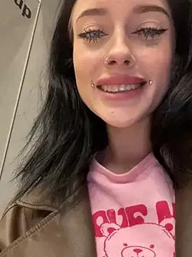 Melissa_crazy on StripChat 