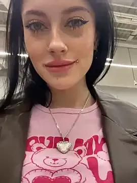 Melissa_crazy on StripChat 