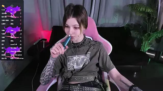 MiraVelle on StripChat 