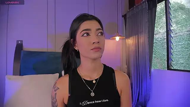 NaishaFord_1 on StripChat 