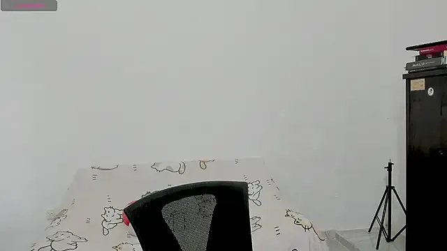 Naoko_7w7 — Oil on my ass