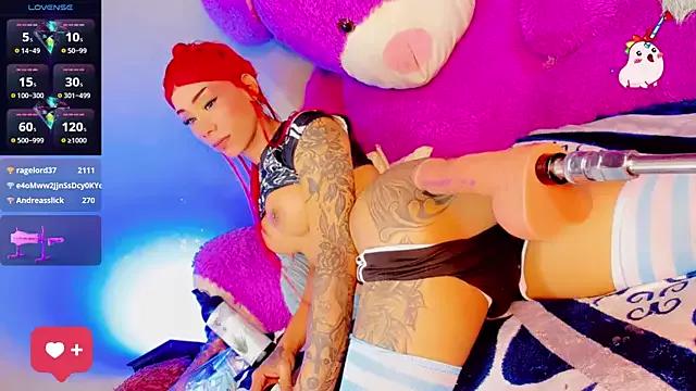 Naugth_channel_ts on StripChat 
