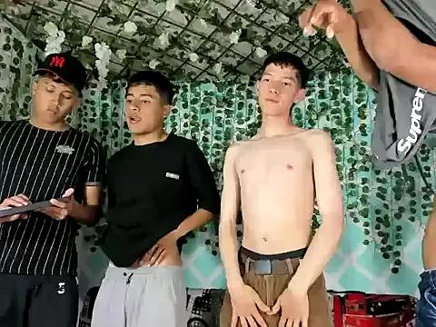 Noah_ellish on StripChat 
