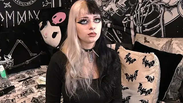 Paige_Turner from StripChat