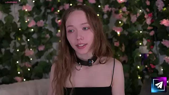 Polly_Mers on StripChat 