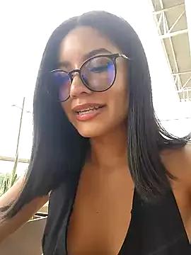 Pretty_roxxyy on StripChat 