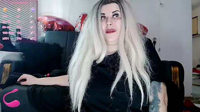 Psychobitch7 on StripChat 