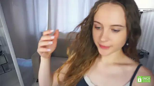 QuennaCoote on StripChat 
