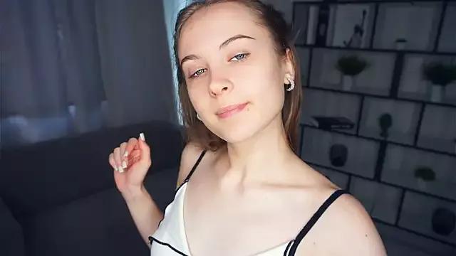 QuennaCoote on StripChat 
