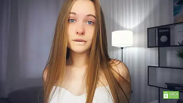 QuennaCoote on StripChat 