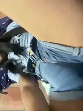 samy_foox —  SHOW CUM 