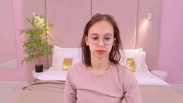 SandraTucker on StripChat 
