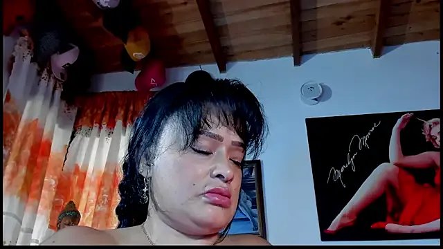 seleneh on StripChat