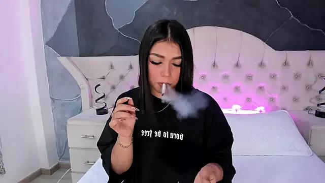 ShaniaDaniels on StripChat 