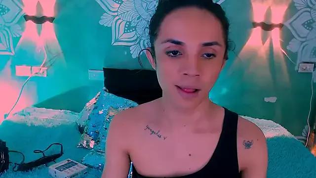 SHANTALL_SOPHIA on StripChat 