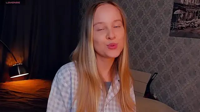 SoonMoor on StripChat