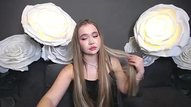 StacyYellig on StripChat 