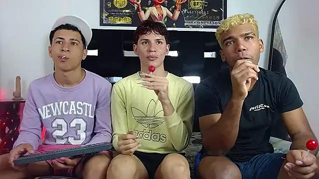 straight_threesome on StripChat 