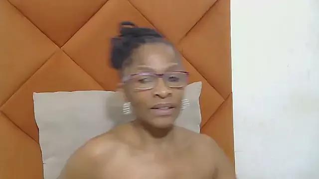 Sugarpoppy24 on StripChat 