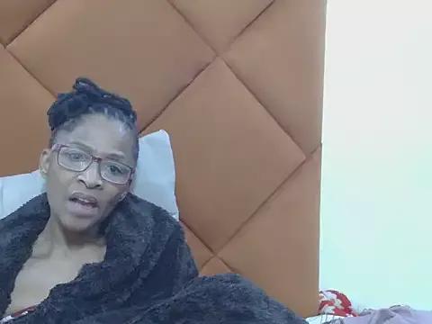 Sugarpoppy24 on StripChat 