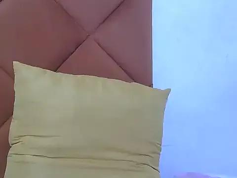 Sugarpoppy24 on StripChat 