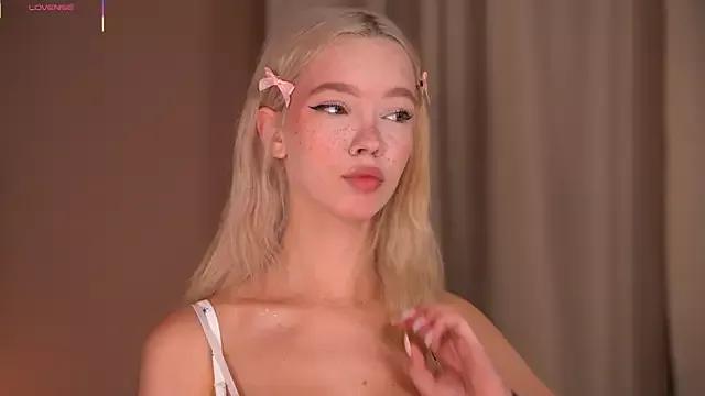 TastyTiffy on StripChat 