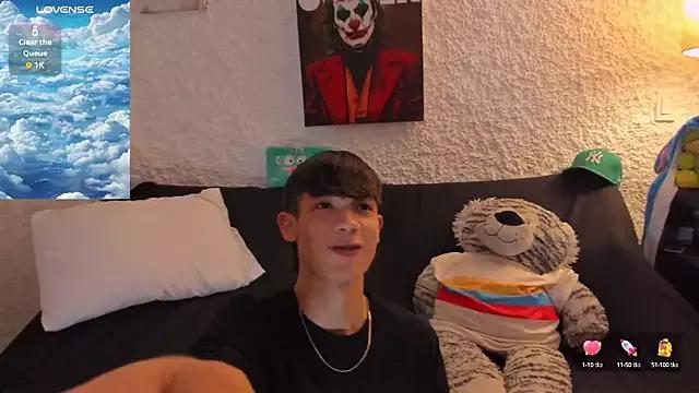 thiago_kinghot on StripChat 