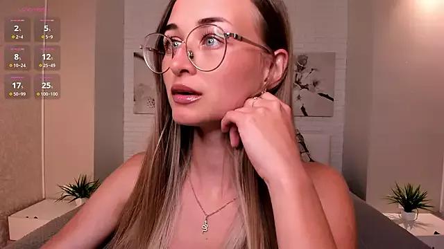 Tiffanyhunt on StripChat 